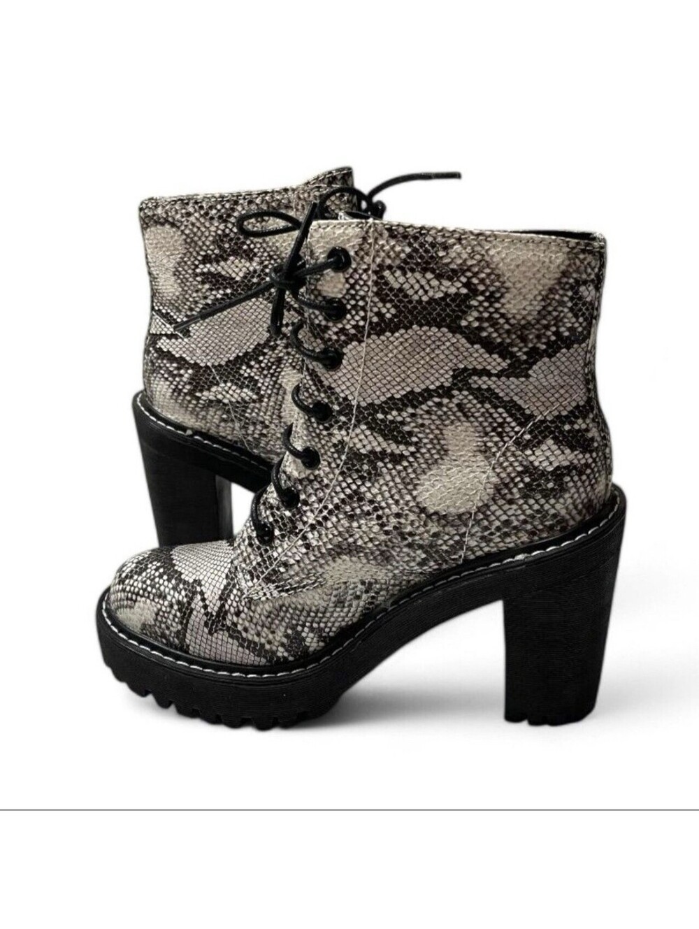 Madden Girl Archiee Women’s Size 8 Snake Print Platform Lace Up Combat Boots